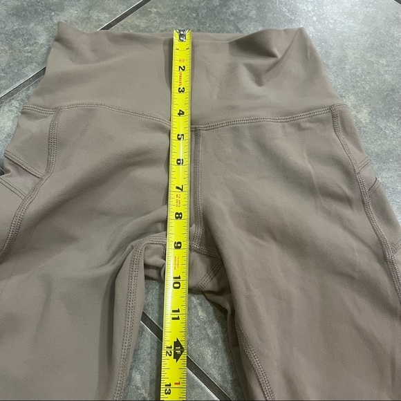 Alo Yoga Block Mesh Stripe Side Detail High Waist Leggings Beige Sz XS Outdoor - Picture 9 of 12